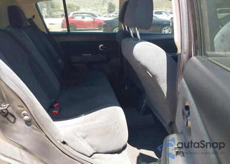 2011 Nissan Versa 1.8S z USA, uszkodzony, nr VIN 3N1BC1CPXBL473718